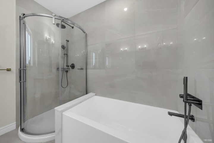 Photo 17 at 2936 E 2nd Avenue, Renfrew VE, Vancouver East