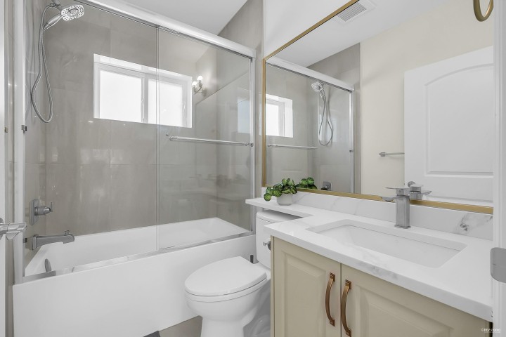 Photo 26 at 2936 E 2nd Avenue, Renfrew VE, Vancouver East