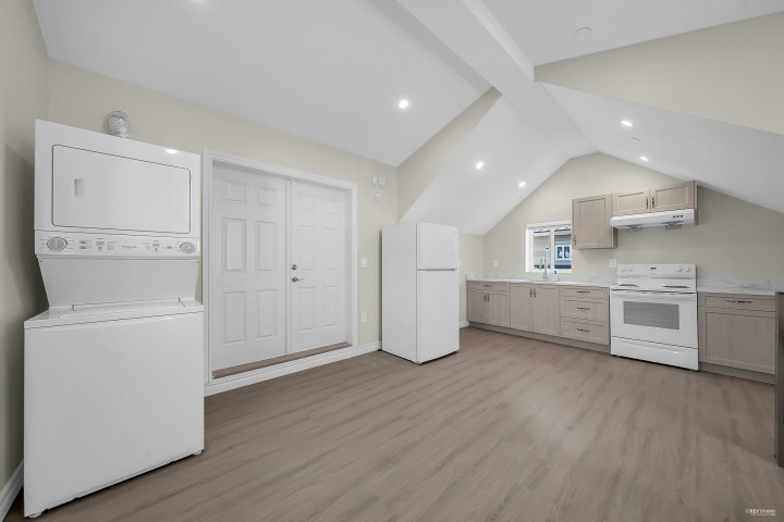 Photo 32 at 2936 E 2nd Avenue, Renfrew VE, Vancouver East