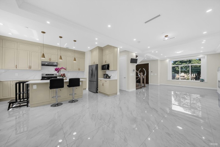 Photo 14 at 2936 E 2nd Avenue, Renfrew VE, Vancouver East