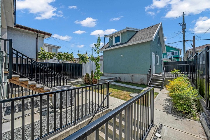 Photo 37 at 2936 E 2nd Avenue, Renfrew VE, Vancouver East