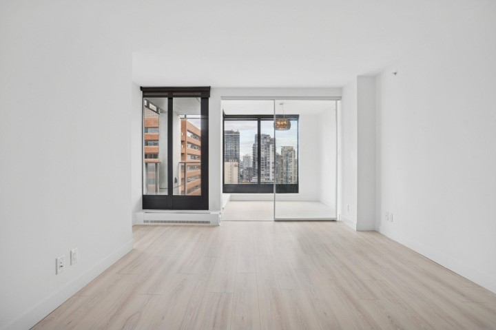 Photo 4 at 1502 - 1133 Hornby Street, Downtown VW, Vancouver West