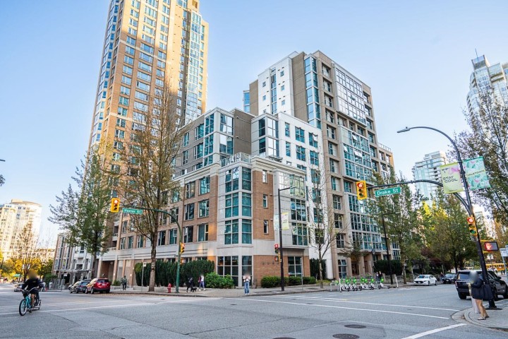 Photo 36 at 603 - 1318 Homer Street, Yaletown, Vancouver West