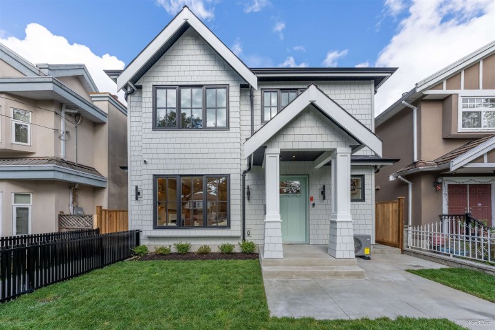 Photo 1 at 1 - 3121 E 46th Avenue, Killarney VE, Vancouver East