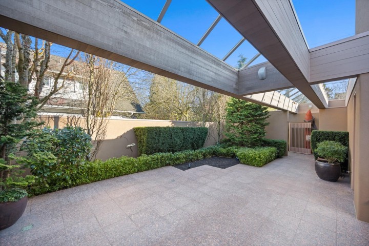 Photo 5 at 3513 Point Grey Road, Kitsilano, Vancouver West