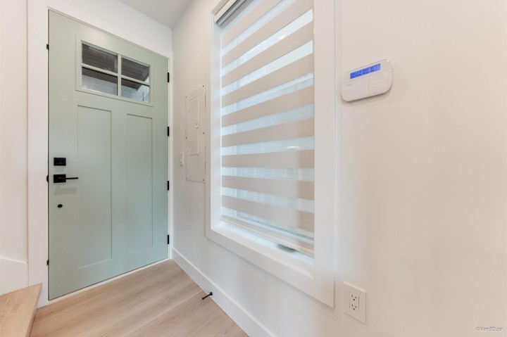 Photo 16 at 2 - 3121 E 46th Avenue, Killarney VE, Vancouver East