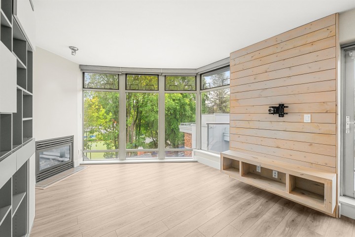 Photo 4 at 602 - 2965 Fir Street, Fairview VW, Vancouver West