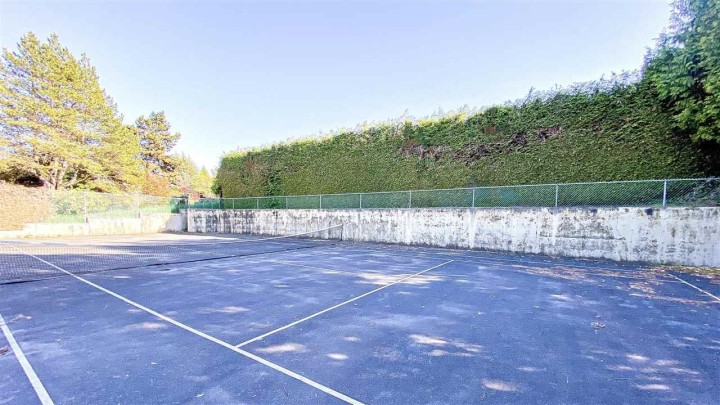 Photo 4 at 5570 Newton Wynd, University VW, Vancouver West