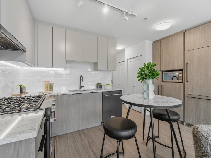 Photo 7 at 208 - 2408 Grant Street, Renfrew VE, Vancouver East