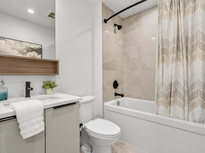 Photo 14 at 208 - 2408 Grant Street, Renfrew VE, Vancouver East