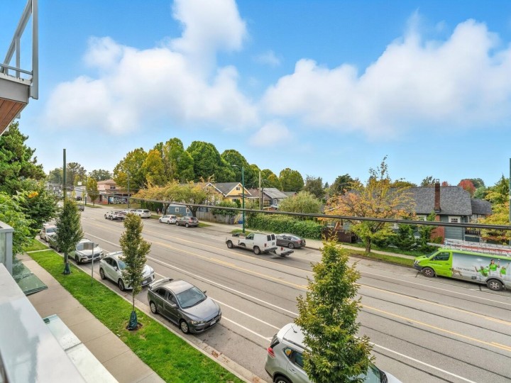 Photo 18 at 208 - 2408 Grant Street, Renfrew VE, Vancouver East