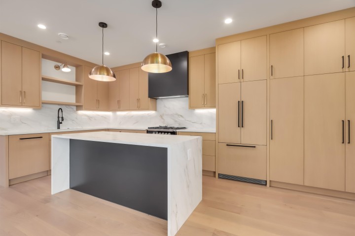 Photo 1 at 2698 E 5th Avenue, Renfrew VE, Vancouver East