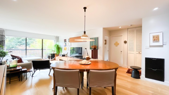 Photo 3 at 205 - 3264 Oak Street, Cambie, Vancouver West