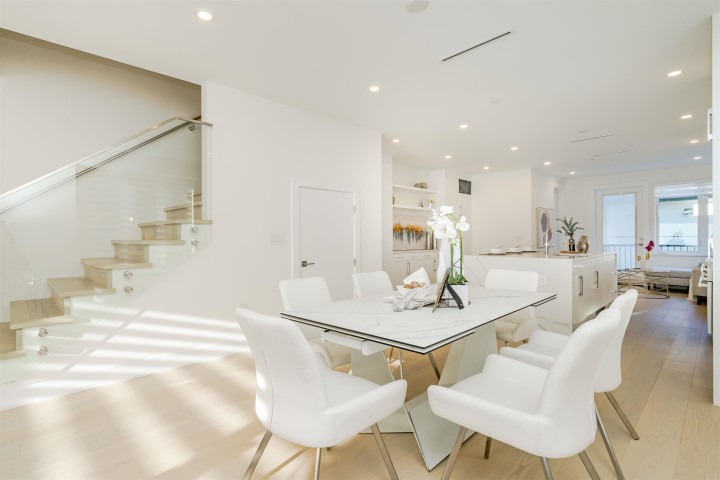 Photo 7 at 3321 W 37th Avenue, Dunbar, Vancouver West