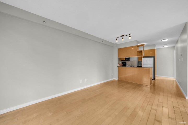 Photo 5 at 1608 - 1189 Howe Street, Downtown VW, Vancouver West