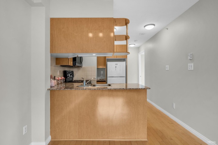 Photo 10 at 1608 - 1189 Howe Street, Downtown VW, Vancouver West