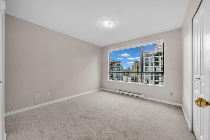 Photo 11 at 1608 - 1189 Howe Street, Downtown VW, Vancouver West