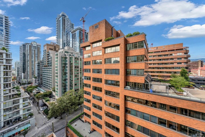 Photo 21 at 1608 - 1189 Howe Street, Downtown VW, Vancouver West