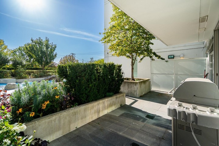 Photo 17 at 301 - 4638 Gladstone Street, Victoria VE, Vancouver East