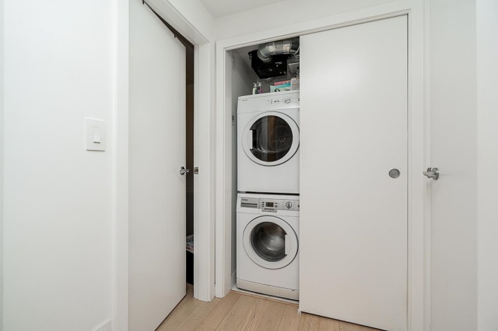 Photo 16 at 301 - 4638 Gladstone Street, Victoria VE, Vancouver East