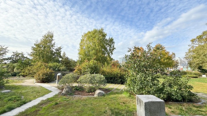 Photo 3 at 1210 - 1708 Columbia Street, False Creek, Vancouver West