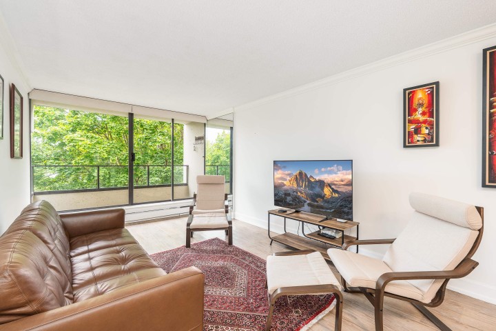 Photo 2 at 201 - 1995 Beach Avenue, West End VW, Vancouver West