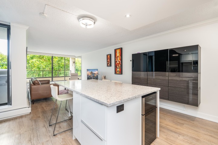 Photo 13 at 201 - 1995 Beach Avenue, West End VW, Vancouver West