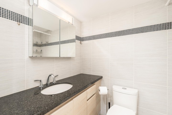 Photo 17 at 201 - 1995 Beach Avenue, West End VW, Vancouver West