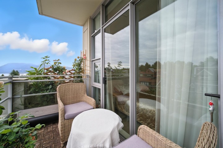 Photo 23 at 404 - 3595 W 18th Avenue, Dunbar, Vancouver West