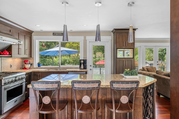 Photo 2 at 871 Fairway Drive, Dollarton, North Vancouver