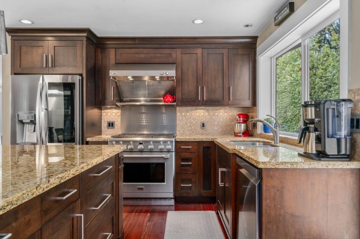 Photo 5 at 871 Fairway Drive, Dollarton, North Vancouver