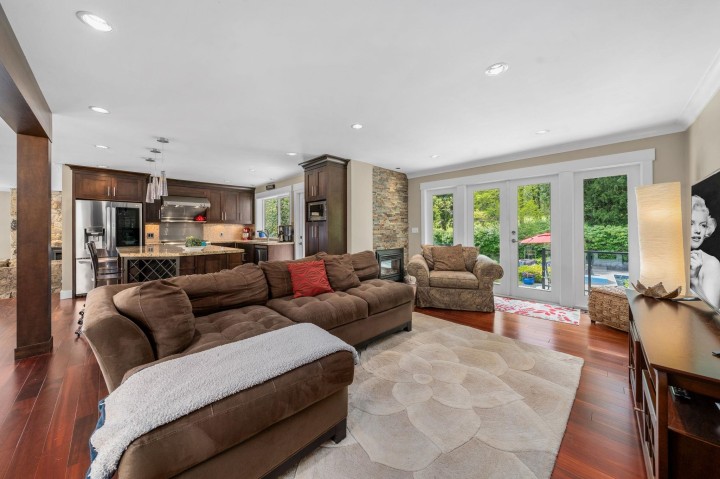 Photo 9 at 871 Fairway Drive, Dollarton, North Vancouver