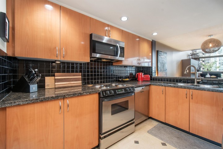 Photo 24 at PH4 - 1688 Robson Street, West End VW, Vancouver West