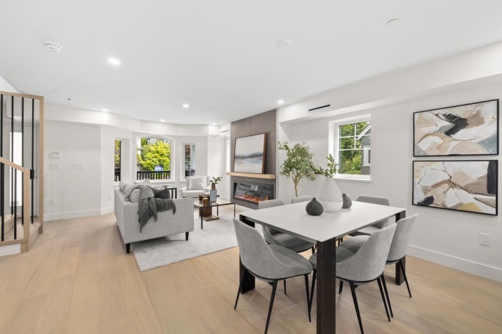 Photo 7 at 2436 W 49th Avenue, S.W. Marine, Vancouver West