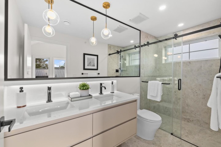 Photo 24 at 2436 W 49th Avenue, S.W. Marine, Vancouver West