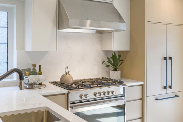 Photo 11 at 2436 W 49th Avenue, S.W. Marine, Vancouver West