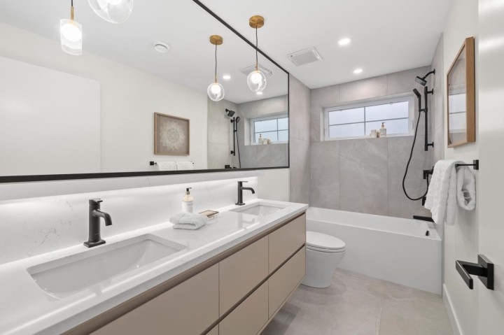 Photo 29 at 2436 W 49th Avenue, S.W. Marine, Vancouver West