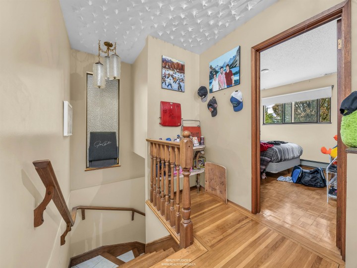 Photo 14 at 3112 E 1st Avenue, Renfrew VE, Vancouver East