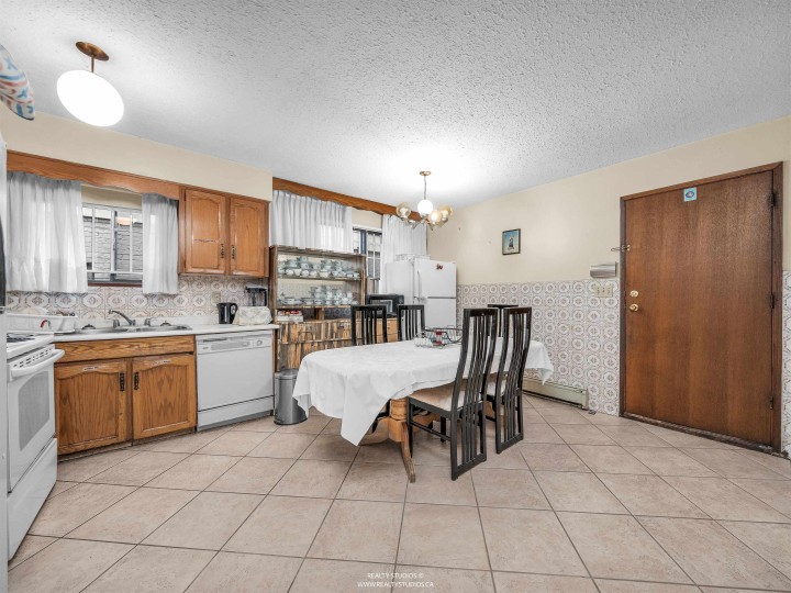 Photo 19 at 3112 E 1st Avenue, Renfrew VE, Vancouver East