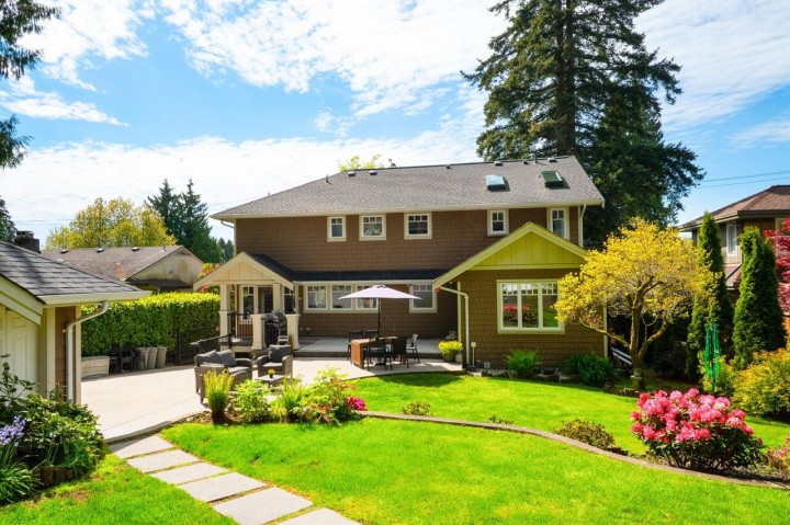 Photo 34 at 1050 11th Street, Sentinel Hill, West Vancouver