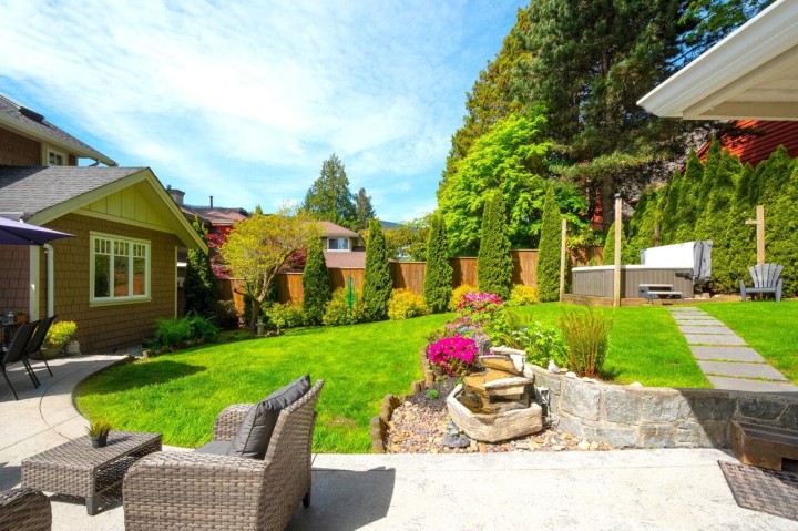 Photo 35 at 1050 11th Street, Sentinel Hill, West Vancouver