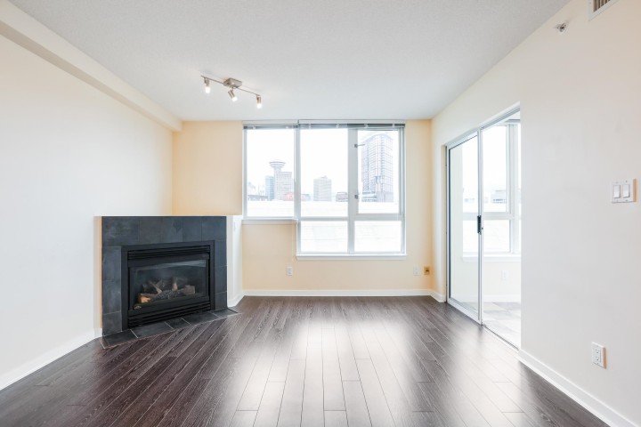 Photo 3 at 905 - 63 Keefer Place, Downtown VW, Vancouver West