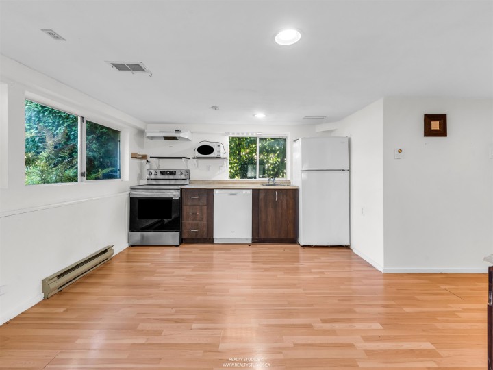 Photo 26 at 138 W Kings Road, Upper Lonsdale, North Vancouver