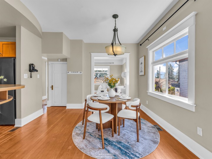 Photo 7 at 138 W Kings Road, Upper Lonsdale, North Vancouver