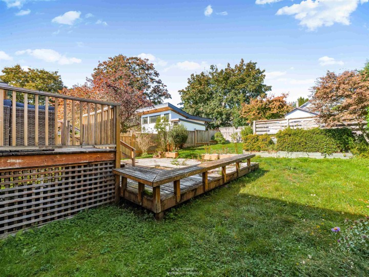 Photo 32 at 138 W Kings Road, Upper Lonsdale, North Vancouver