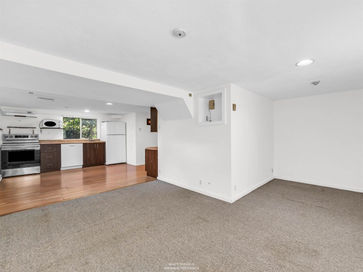 Photo 28 at 138 W Kings Road, Upper Lonsdale, North Vancouver