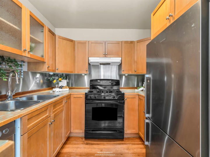 Photo 11 at 138 W Kings Road, Upper Lonsdale, North Vancouver