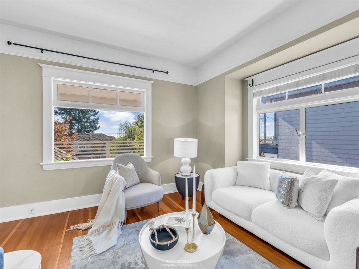 Photo 4 at 138 W Kings Road, Upper Lonsdale, North Vancouver