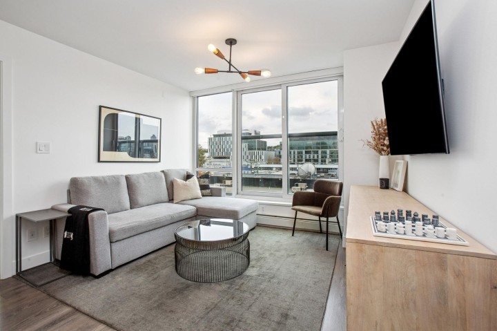 Photo 5 at 607 - 1788 Columbia Street, False Creek, Vancouver West