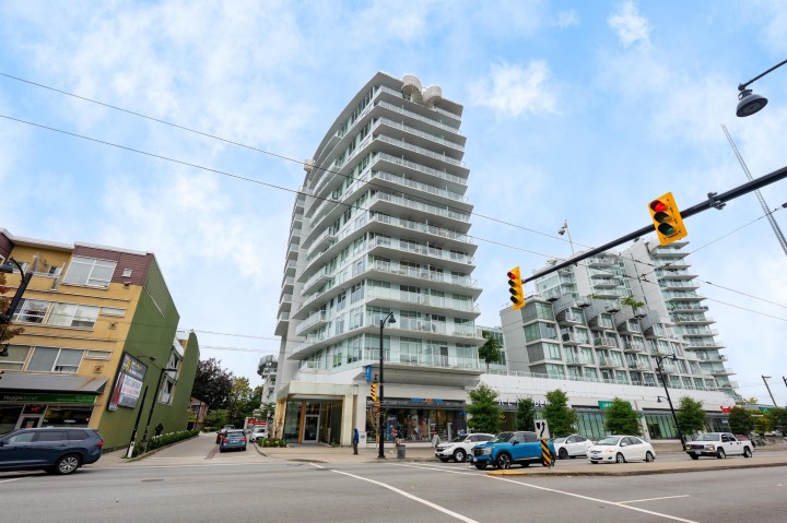 Photo 24 at 1606 - 2220 Kingsway, Victoria VE, Vancouver East